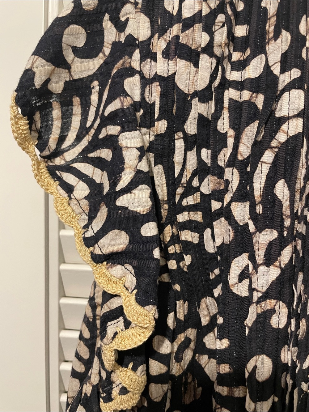 THML Navy and Cream Printed Ruffle Sleeve Dress - Picture 3 of 3